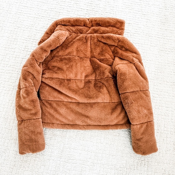 Abercrombie & Fitch Women’s Tan Puffer Jacket - Picture 2 of 4